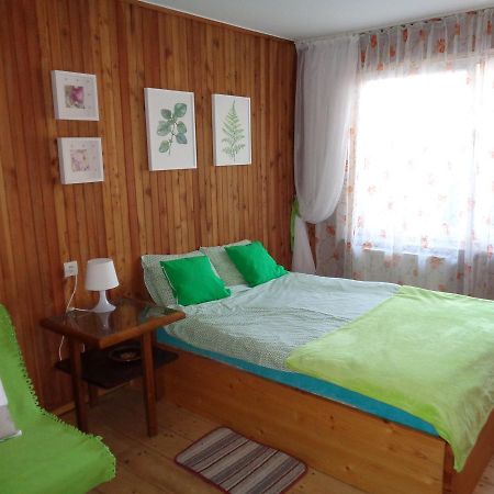 Uroczy Domek Z Ogrodem I Tarasem Myslenice Exterior photo