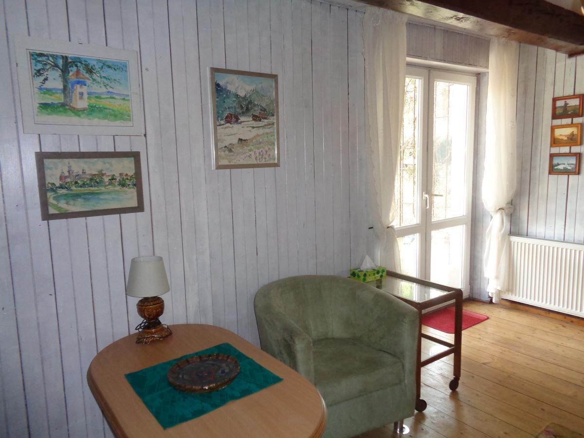 Uroczy Domek Z Ogrodem I Tarasem Myslenice Exterior photo