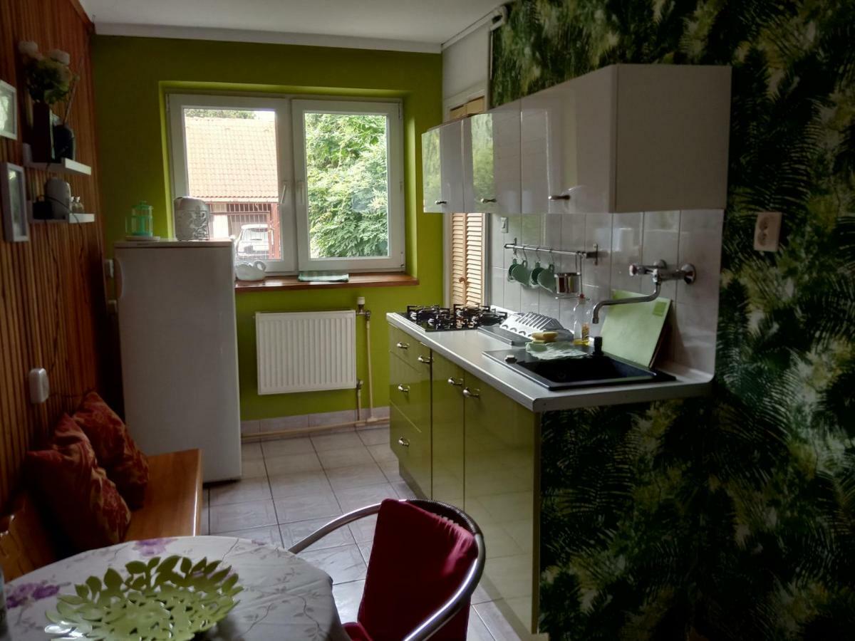 Uroczy Domek Z Ogrodem I Tarasem Myslenice Exterior photo